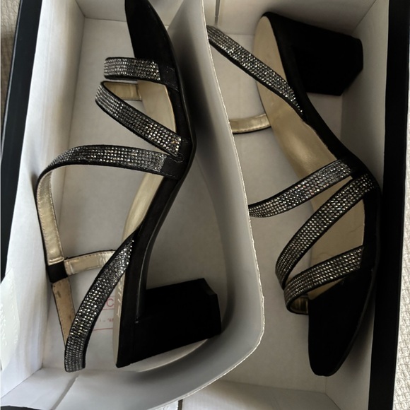 Dress Sandels - Picture 16 of 16